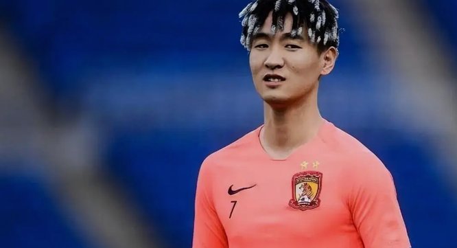 韦世豪：外界对我不公平曾让我不想踢，有些罚单就是针对我