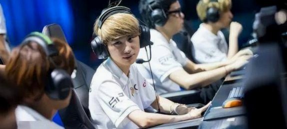 恩古莫哈不满定位，利物浦否认出售