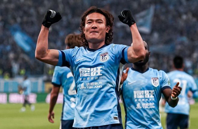 中超-阿苏埃造点+传射拉唐双响 申花客场4-1英博结束7轮不胜