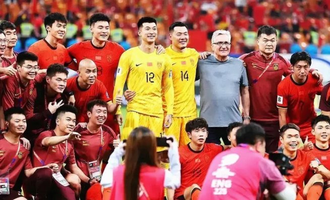 辽宁铁人官方：李浩然、费利佩伤缺2-3周